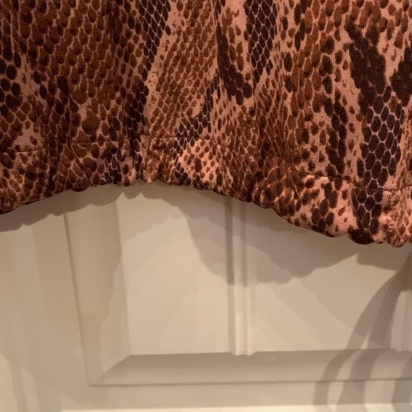 EXPRESS Snakeskin Print Tank Top XS - Picture 5 of 6